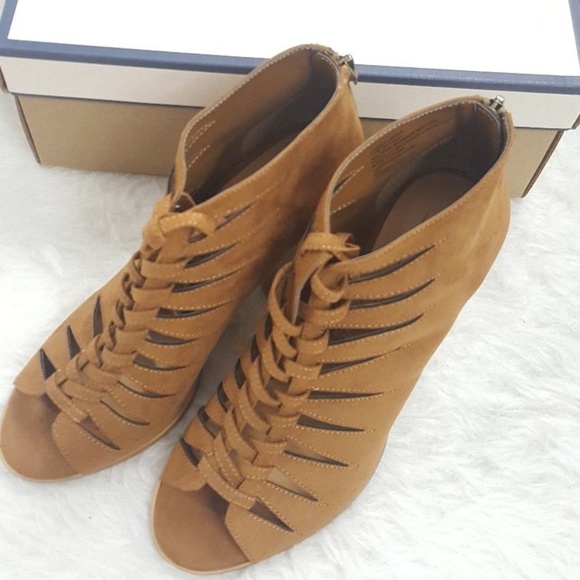 MELROSE AND MARKET ZORA BLOCK HEEL LACE UP SANDAL - Picture 5 of 8